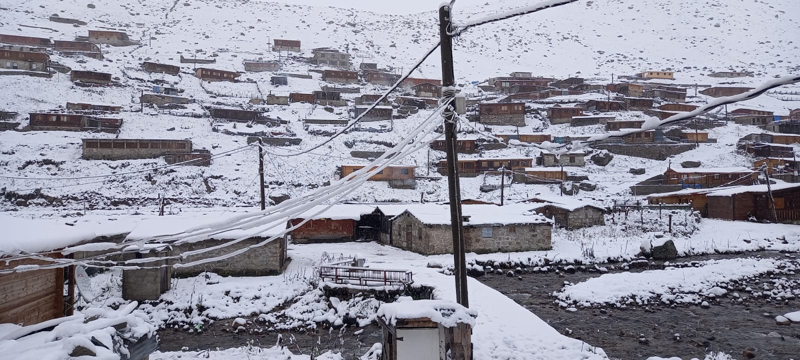 Mevsimin ilk karı Doğu Karadeniz yaylalarına düştü