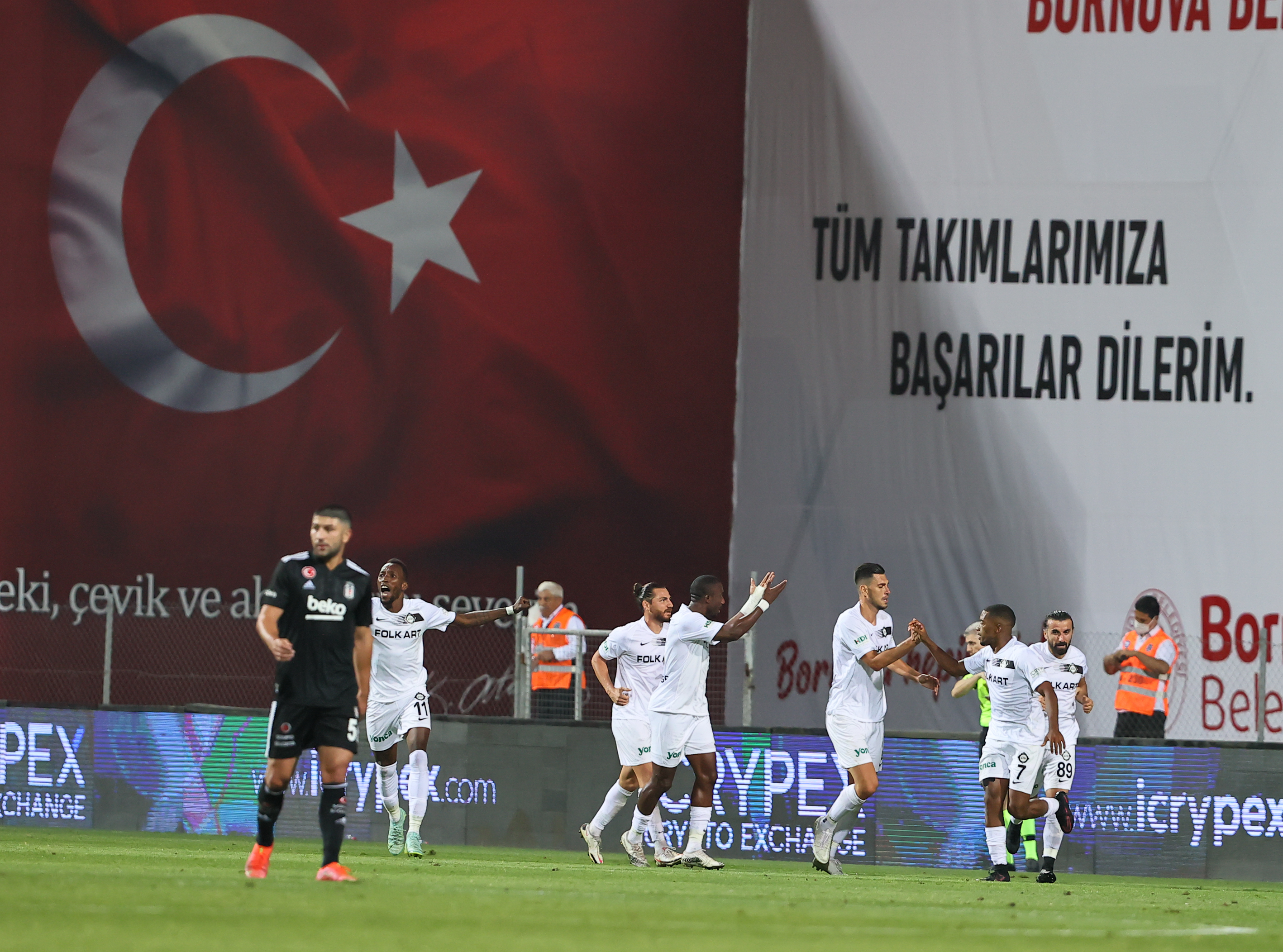 Maç sonucu | Altay - Beşiktaş (2-1)