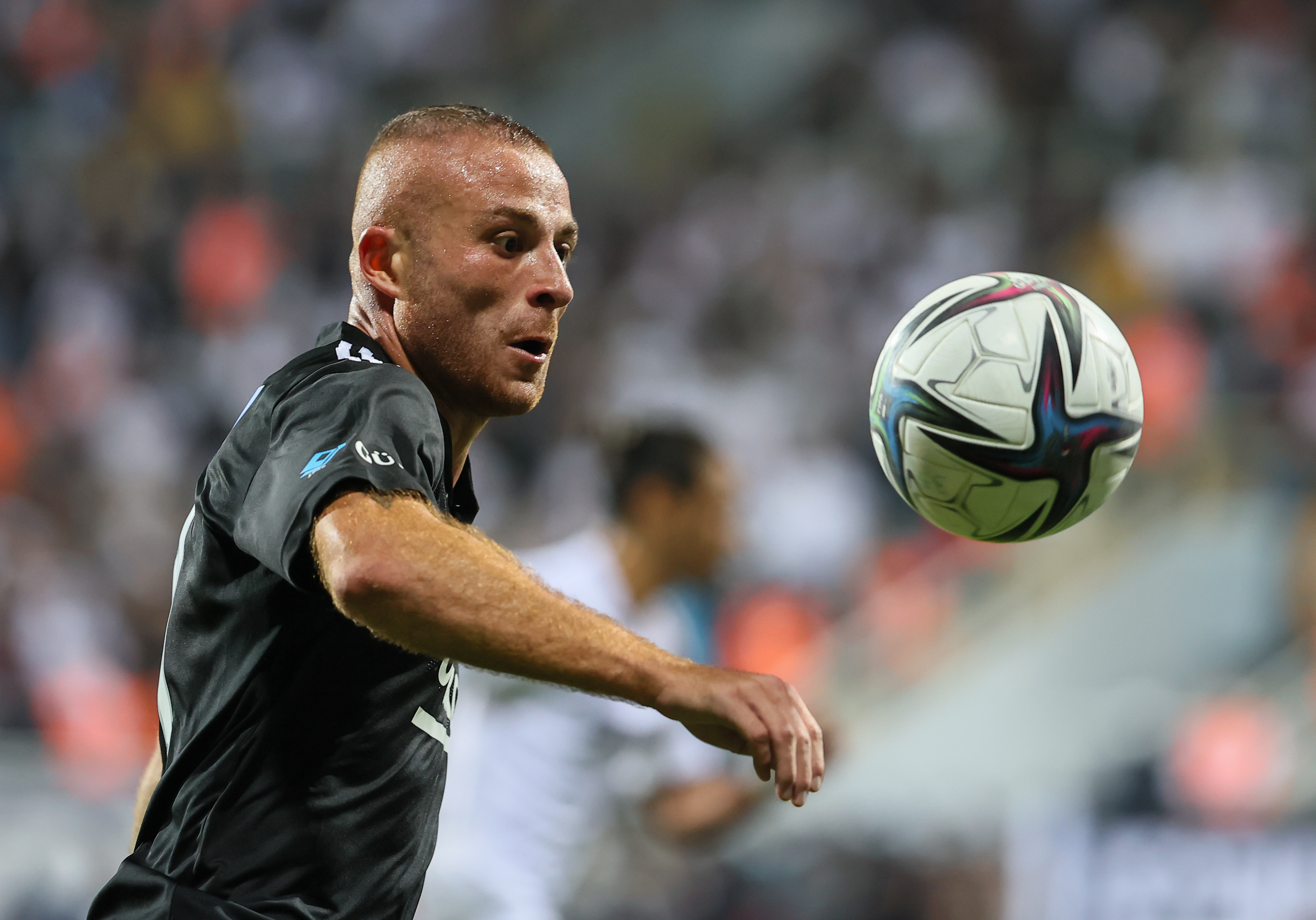 Beşiktaş'ta Gökhan Töre'nin performansı taraftarlarca eleştirildi