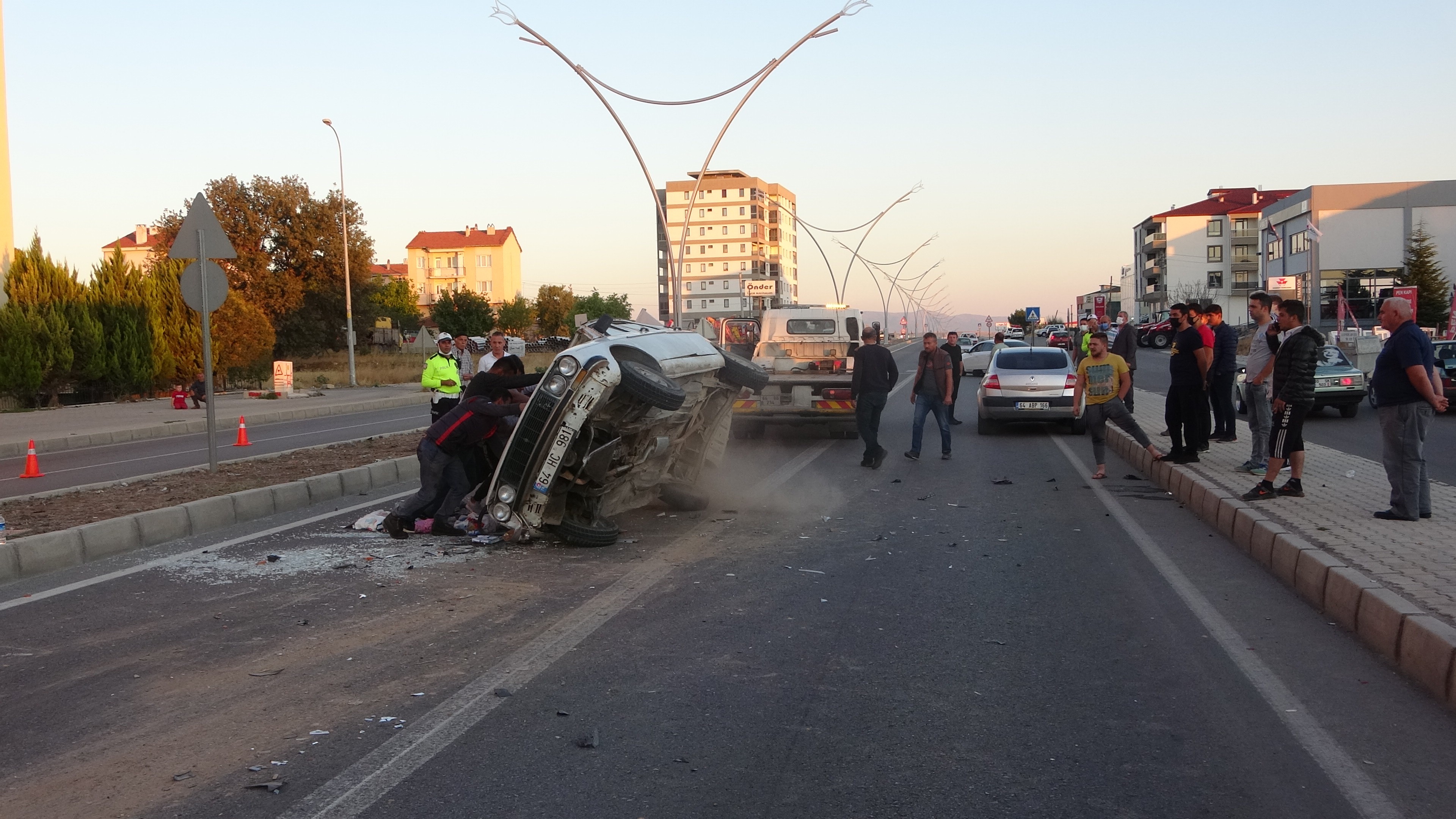 Otomobil takla attı: Çok sayıda yaralı