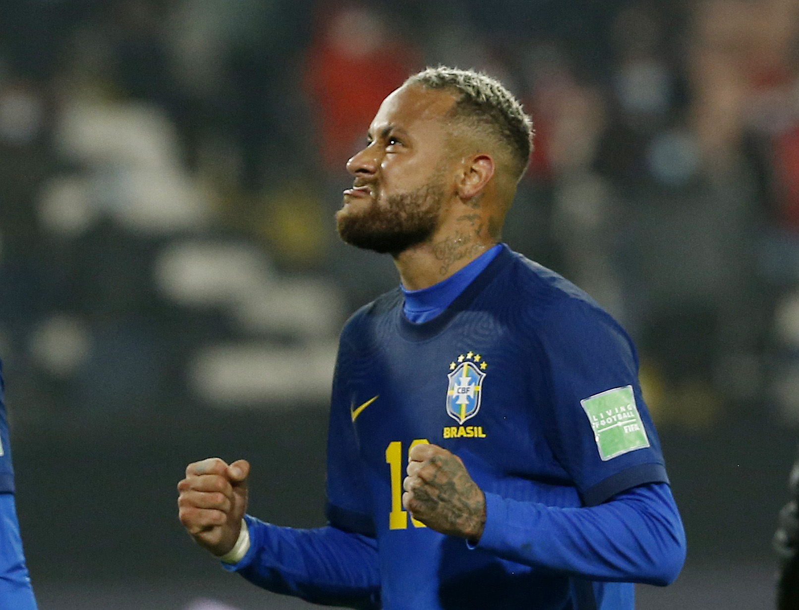 Neymar, kendisine yöneltilen "kilo almışsın" tepkilerine yanıt verdi