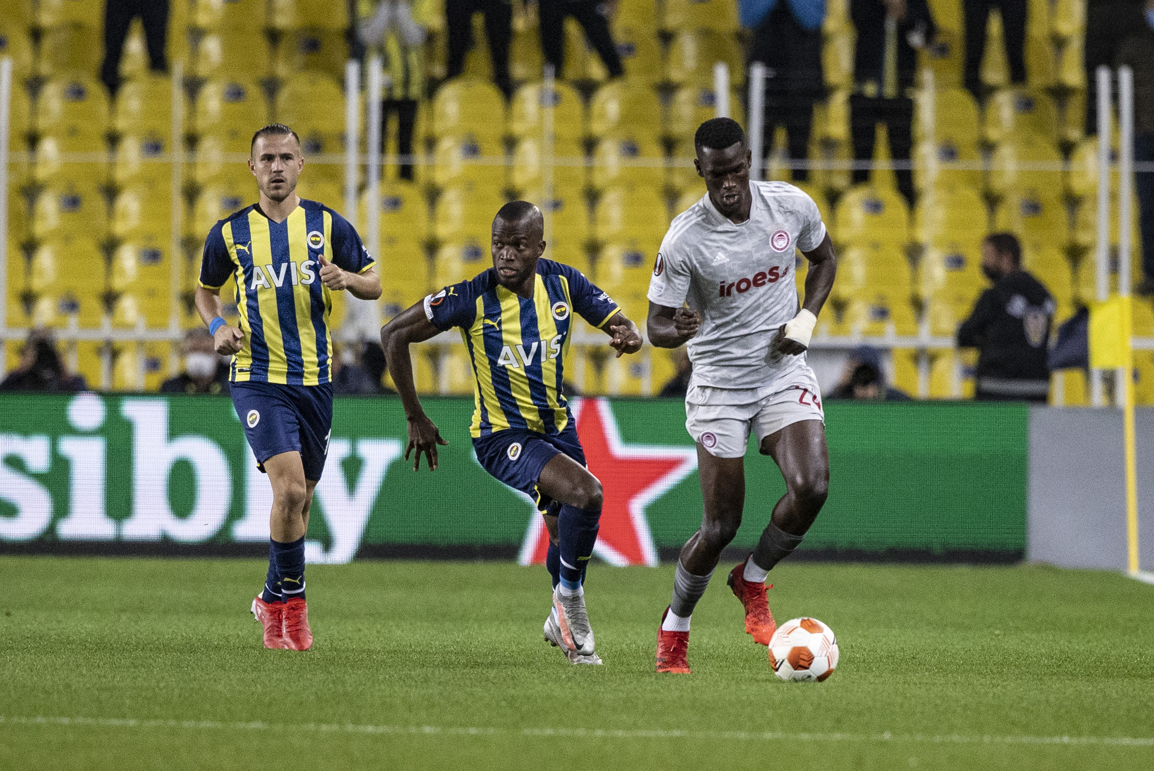 Ülker Stadı'nda kazanan Olympiakos oluyor! Fenerbahçe 0-3 Olympiakos