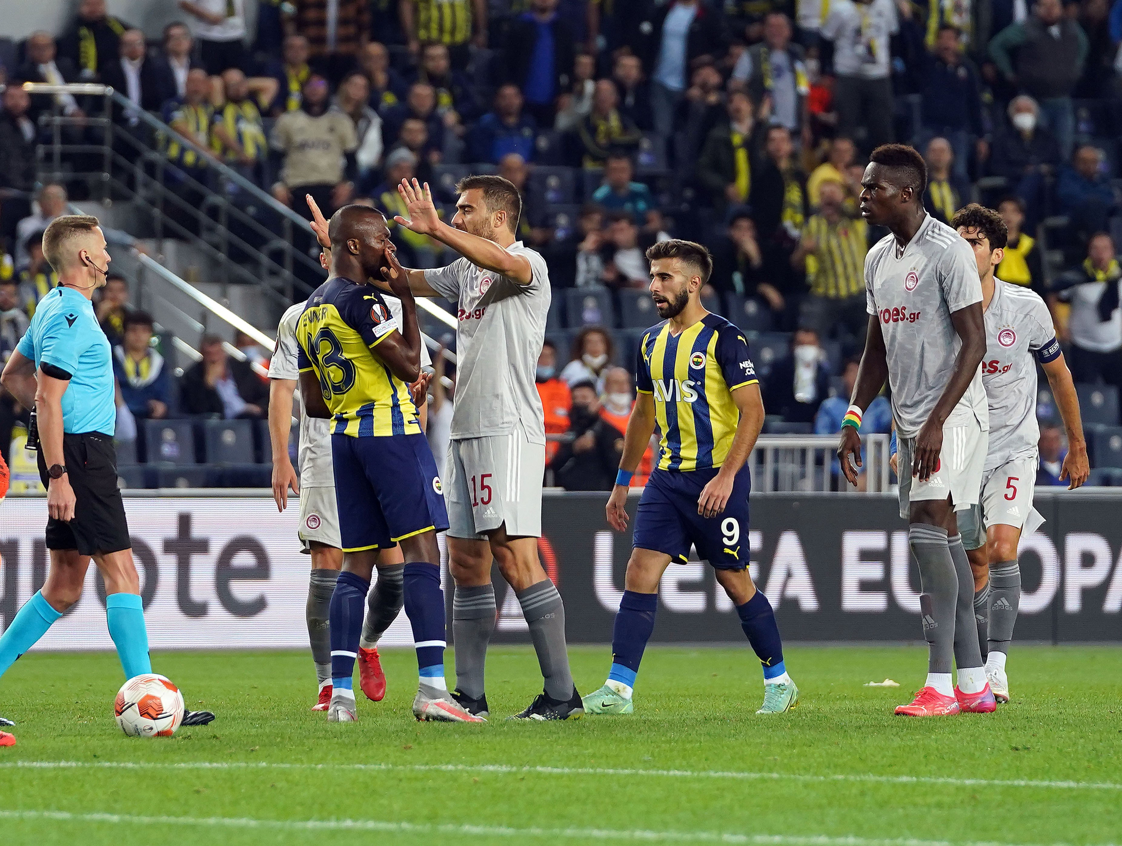 Ülker Stadı'nda kazanan Olympiakos oluyor! Fenerbahçe 0-3 Olympiakos