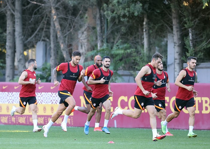 Galatasaray'da hedef 6 numara, yerli kaleci ve kanat oyuncusu