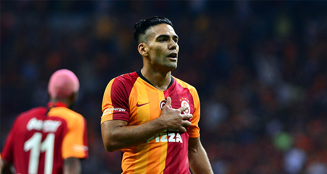 Galatasaray, transfer döneminde 16 futbolcu ile yollarını ayırdı