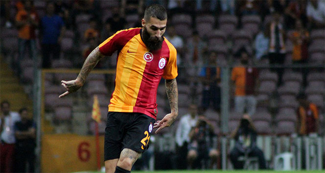 Galatasaray, transfer döneminde 16 futbolcu ile yollarını ayırdı