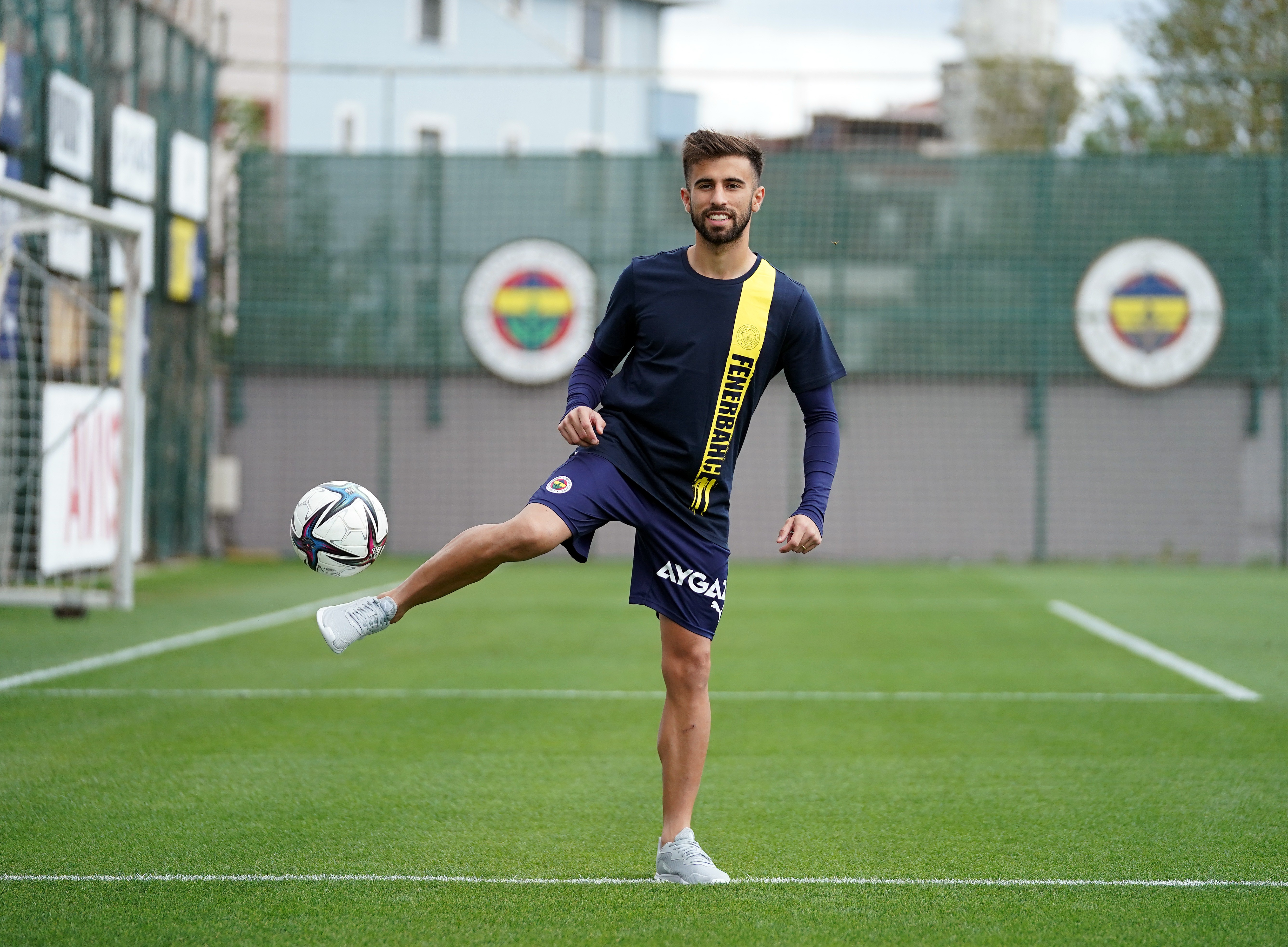 Diego Rossi'den 'Muslera' açıklaması: Bana Fenerbahçe'yi önerdi