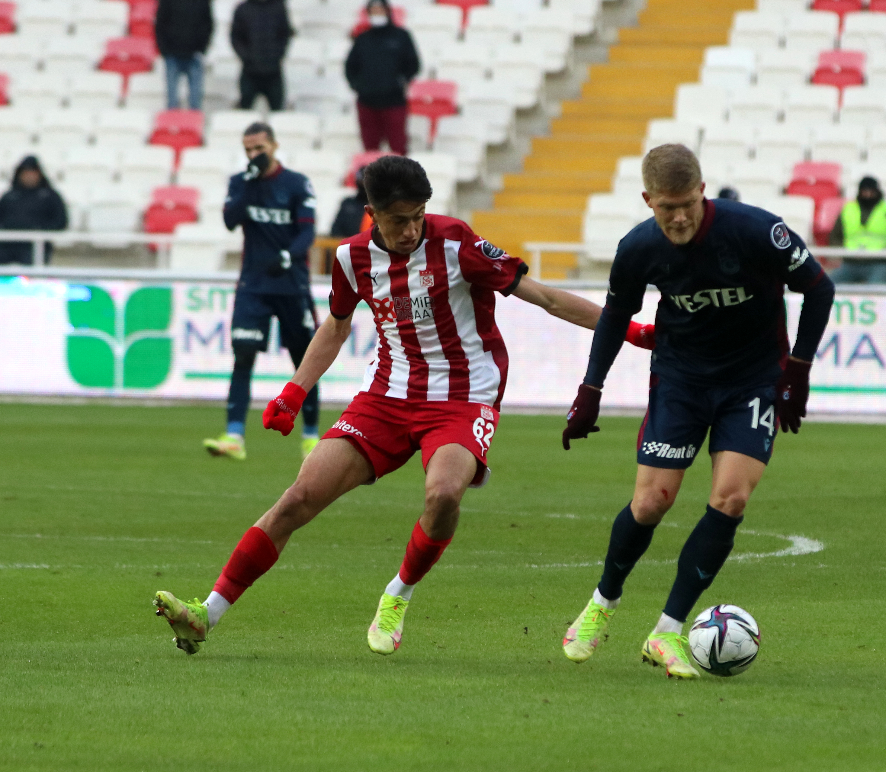 Sivas'ta puanlar paylaşıldı! Demir Grup Sivasspor 1-1 Trabzonspor