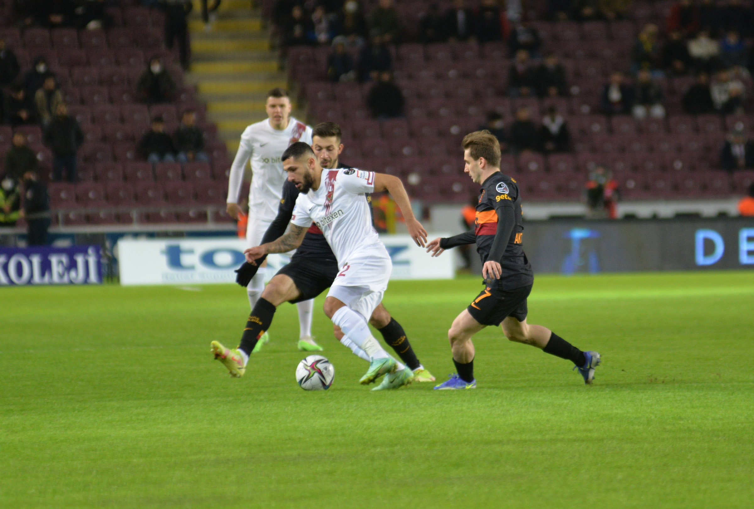 Galatasaray Torrent ile tatsız başladı | Hatayspor - Galatasaray 4-2