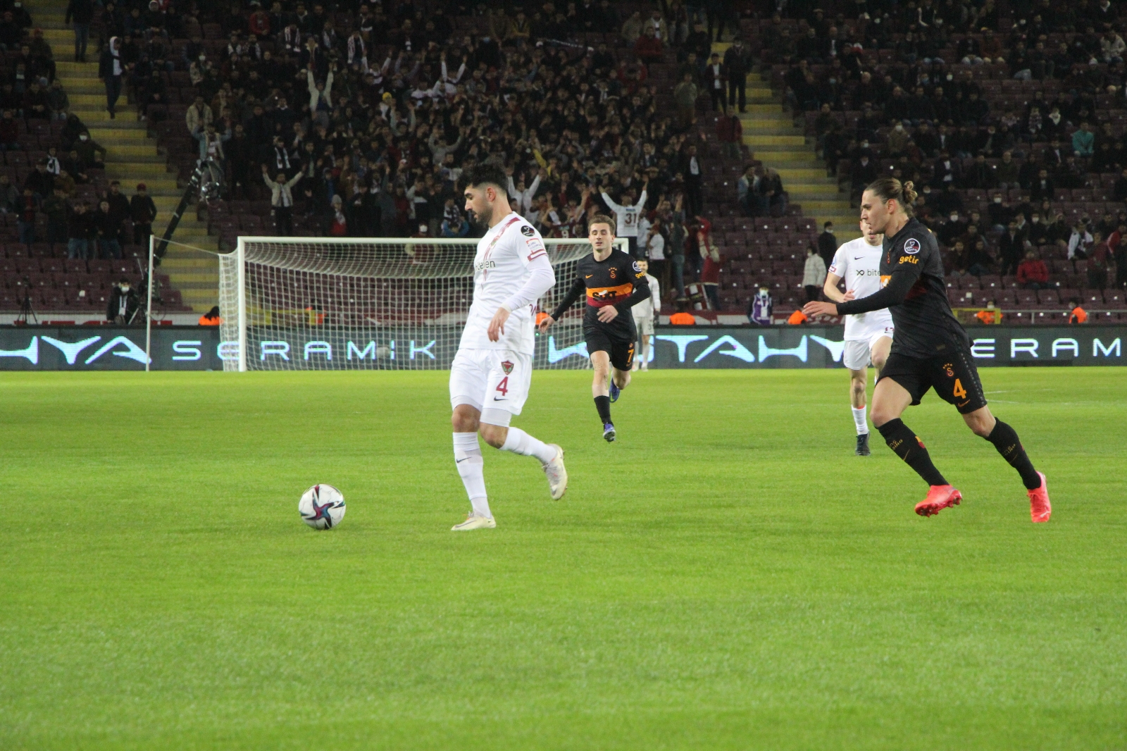 Galatasaray Torrent ile tatsız başladı | Hatayspor - Galatasaray 4-2