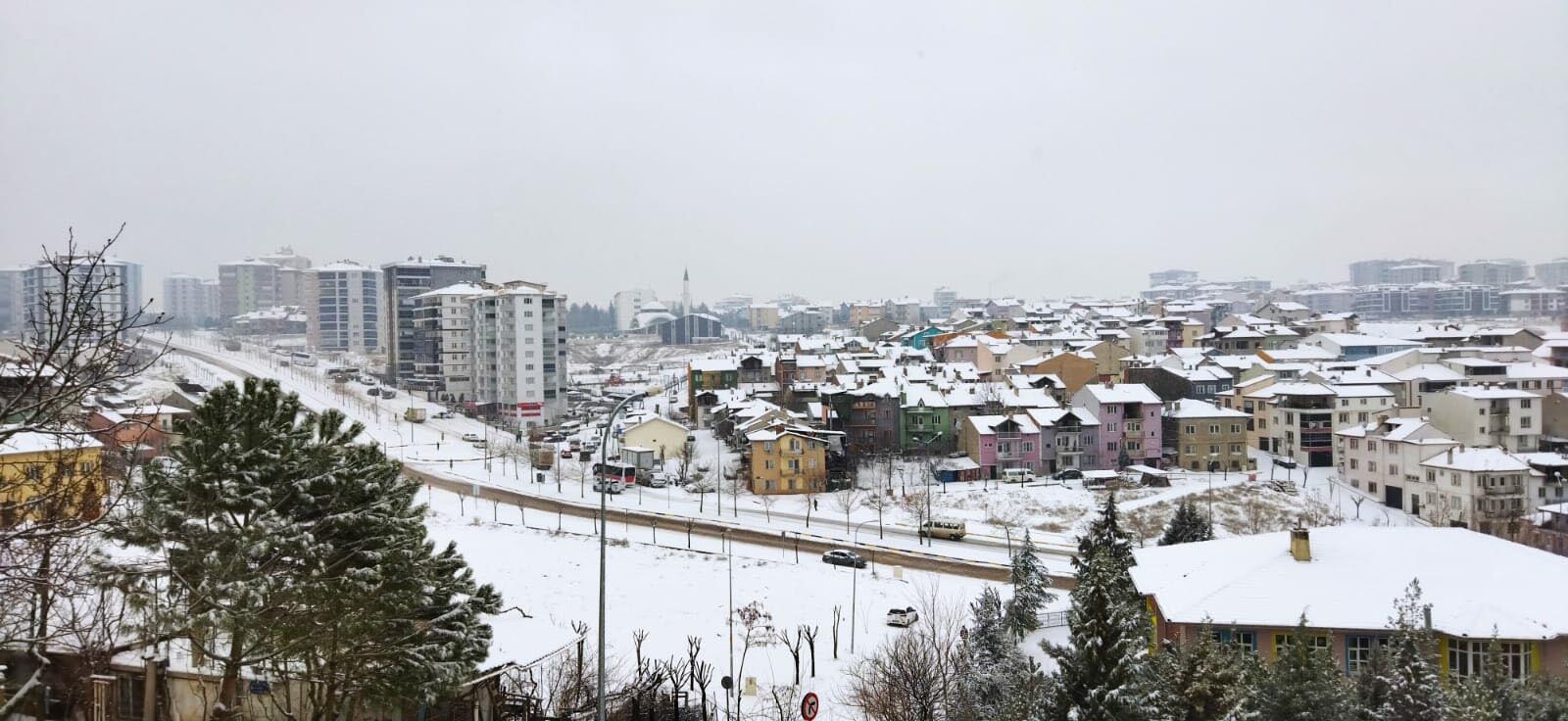 Uşak'ta okullara 'kar' tatili