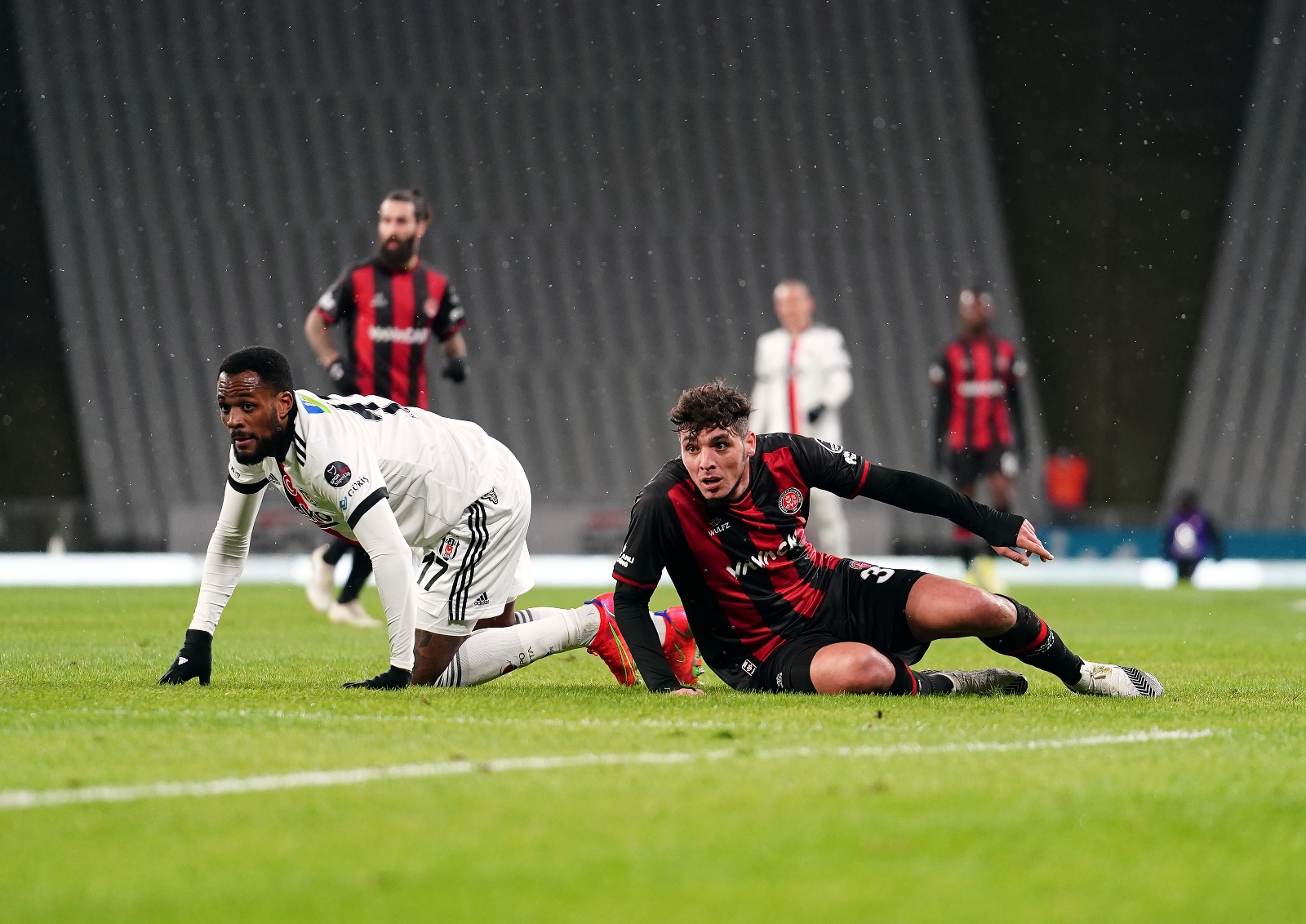 Beşiktaş, deplasmandan mutlu ayrıldı! Fatih Karagümrük 0-1 Beşiktaş