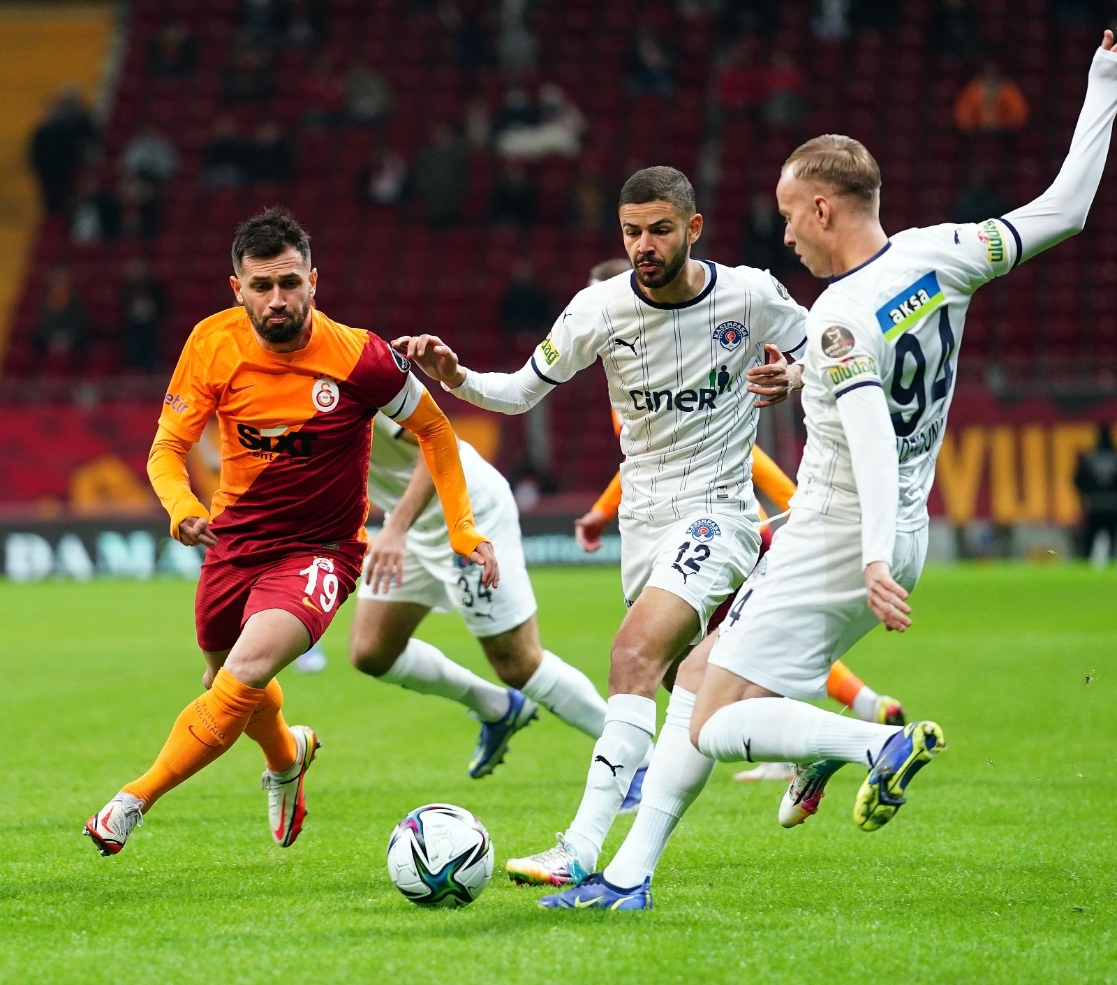 Galatasaray, Kasımpaşa karşısında kayıp! Galatasaray 1-2 Kasımpaşa