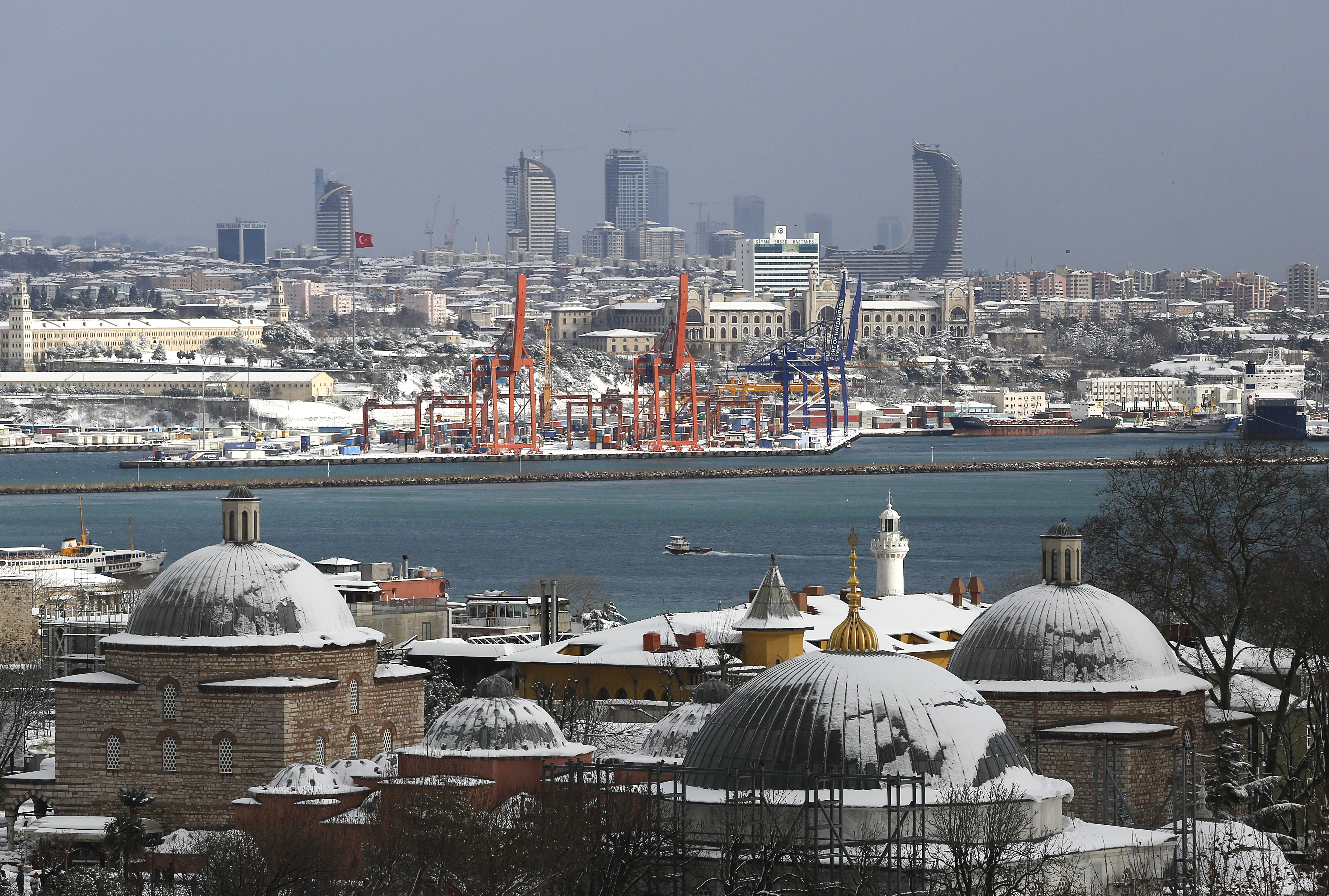 İstanbul'da kar ne zaman başlayacak? Açıklamalar art arda geliyor: '15-20 santimi bulabilir'