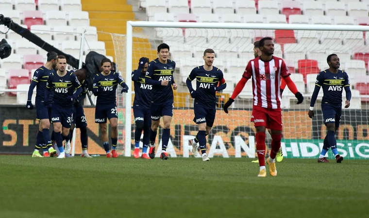 Sivas'ta puanlar paylaşıldı | Demir Grup Sivasspor 1-1 Fenerbahçe