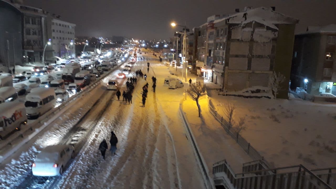 Yoğun kar yağışı sonrası İstanbul'da son durum