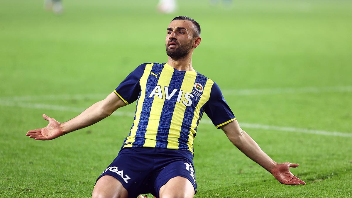 Fenerbahçe'de Serdar Dursun sürprizi: İtalyan ekibi talip oldu