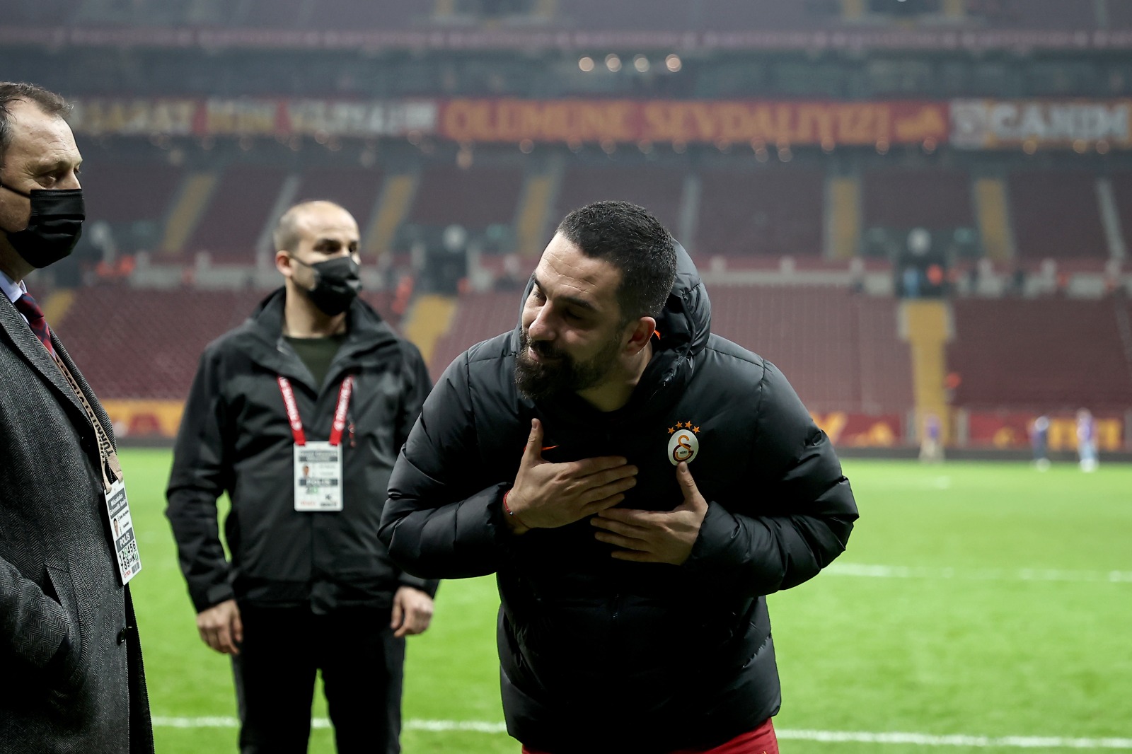 Arda Turan, taraftardan özür diledi