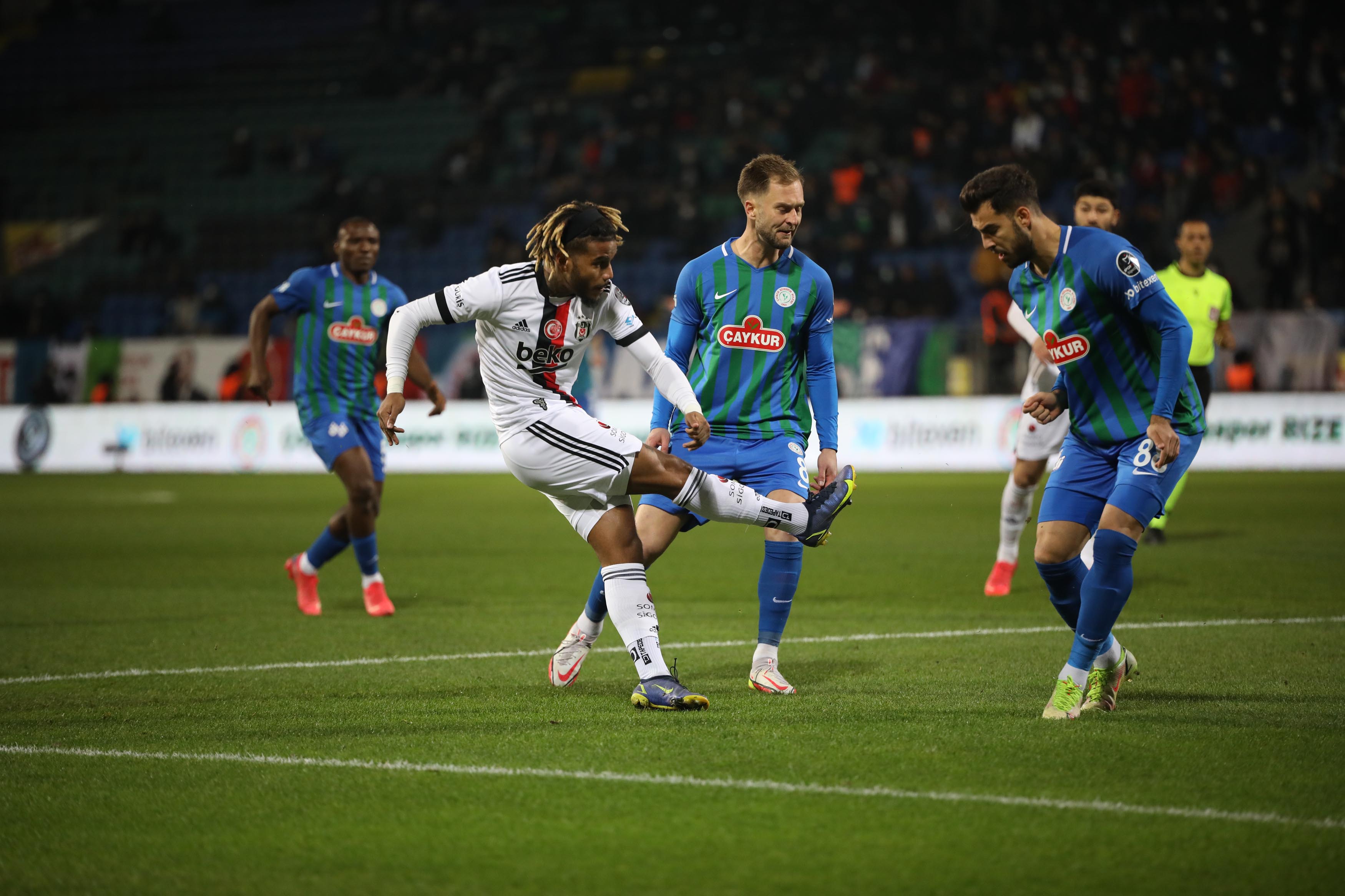 Rizespor ile Beşiktaş yenişemedi! Çaykur Rizespor 2-2 Beşiktaş