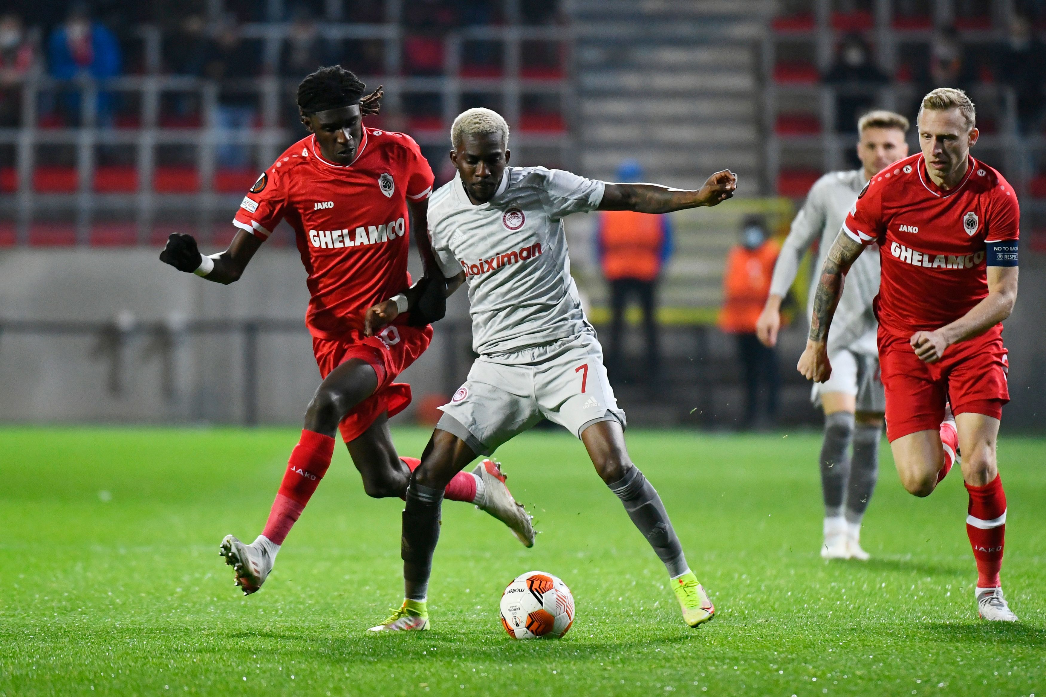 Başakşehir, Beşiktaş, Fenerbahçe ve Galatasaray, Henry Onyekuru'nun peşinde