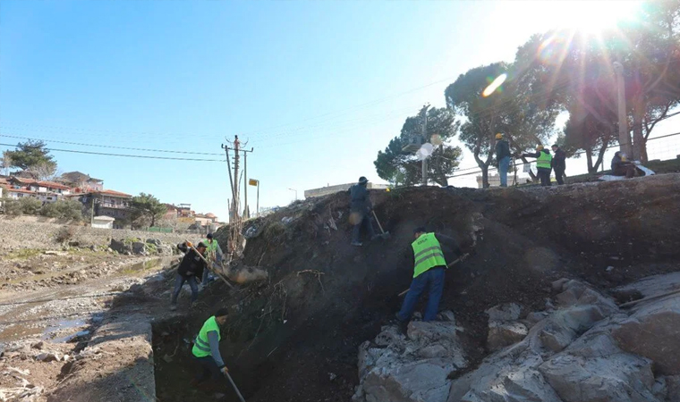 Bergama Antik Kenti'nde yeni sur duvarları keşfedildi