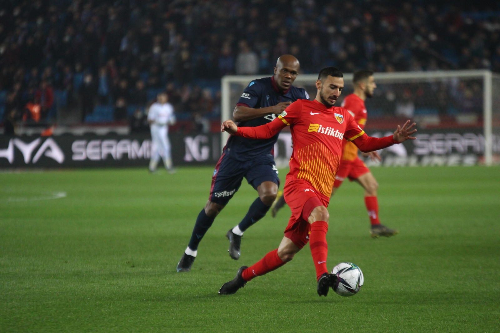 Trabzonspor, geriden gelip kazanmasını bildi! Trabzonspor 3-2 Kayserispor