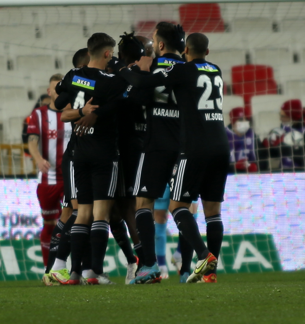 Sivas'ta 3 puan Beşiktaş'ın! Demir Grup Sivasspor 2-3 Beşiktaş