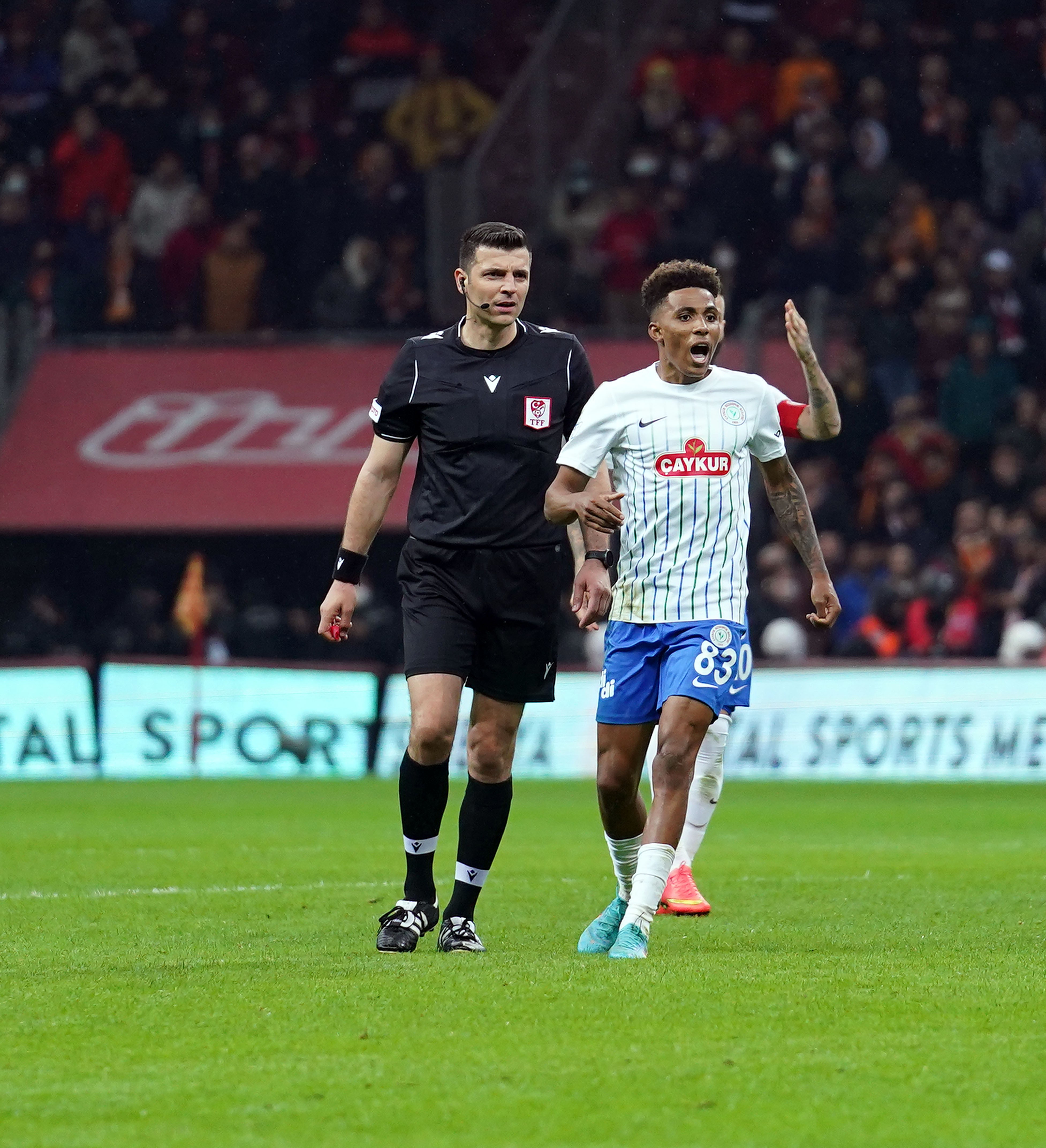 Galatasaray-Rizespor maçındaki penaltı kararlarını hakemler değerlendirdi