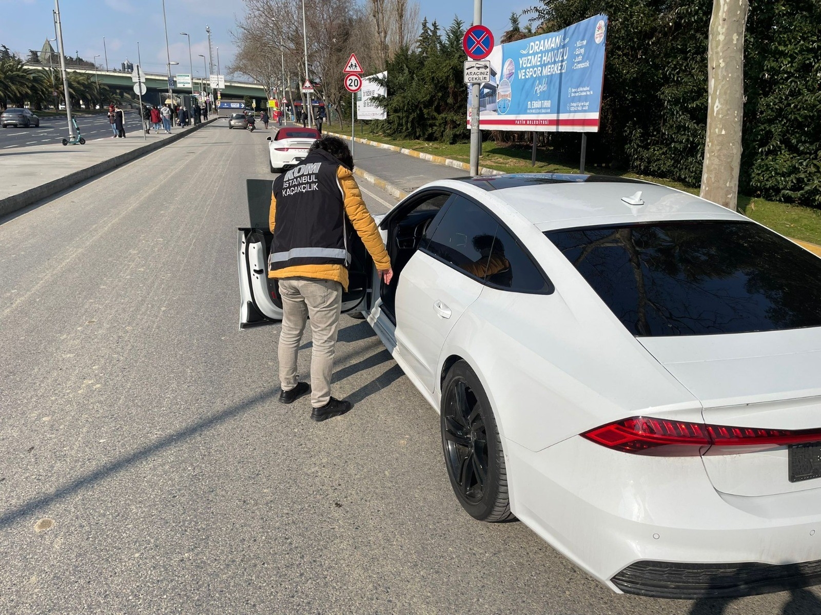 İstanbul'da 'lüks otomobil' operasyonu