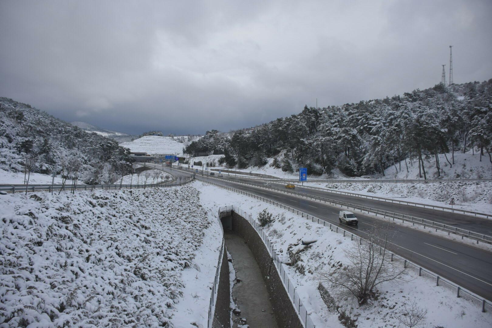 İzmir'de kar keyfi