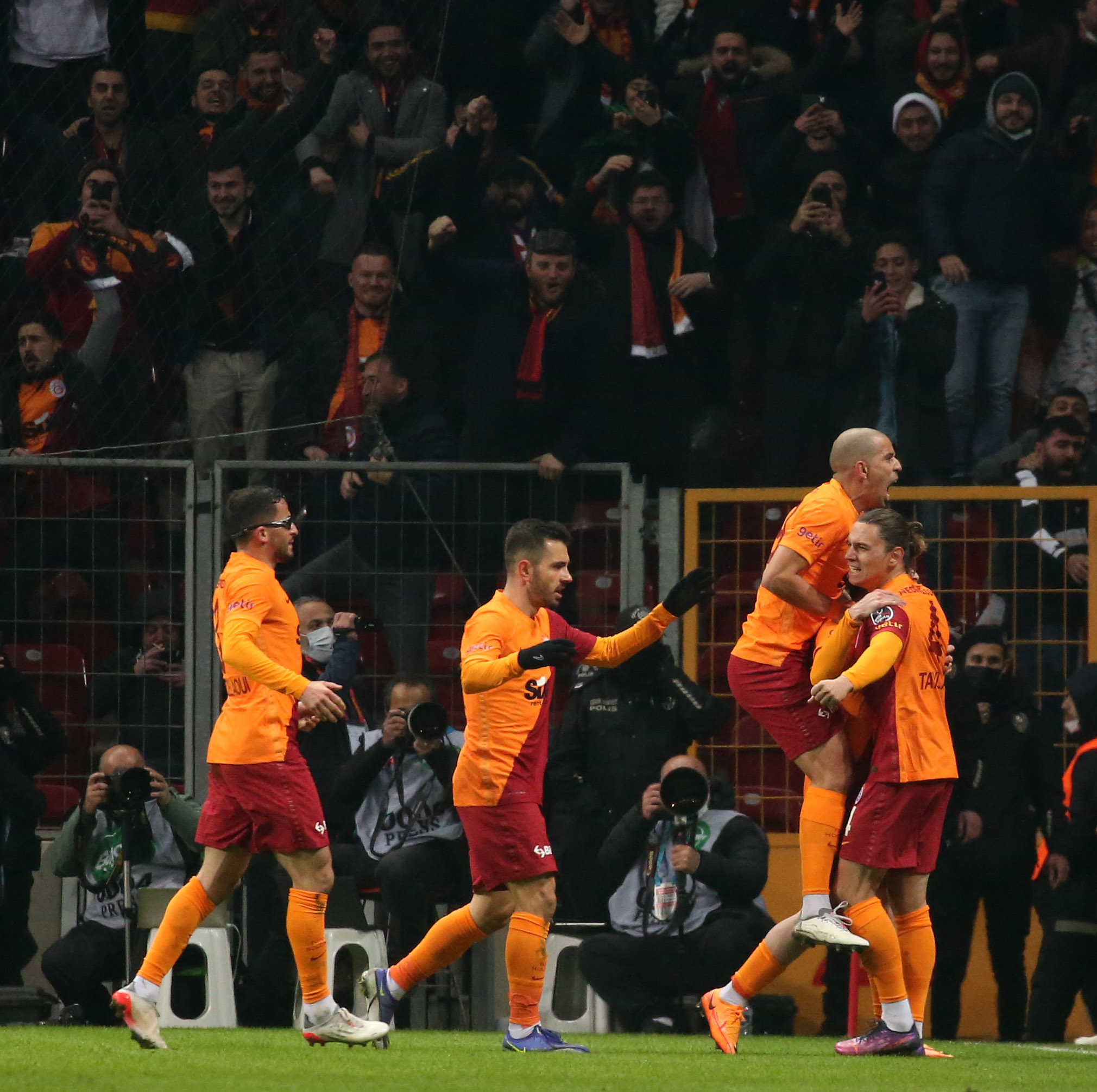 Galatasaray Kerem Aktürkoğlu ile 3 puanı aldı! Galatasaray 2-1 Beşiktaş