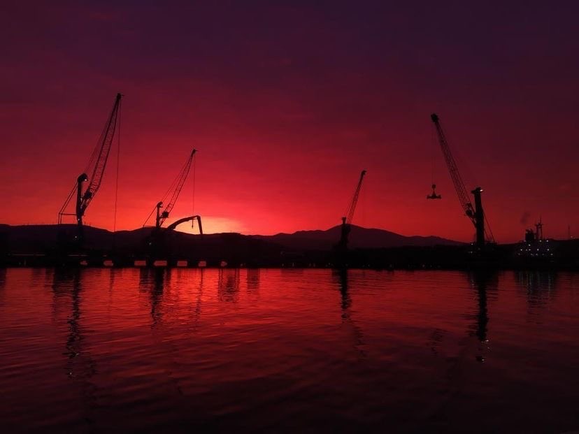 İzmir'de 'kızıl gün'