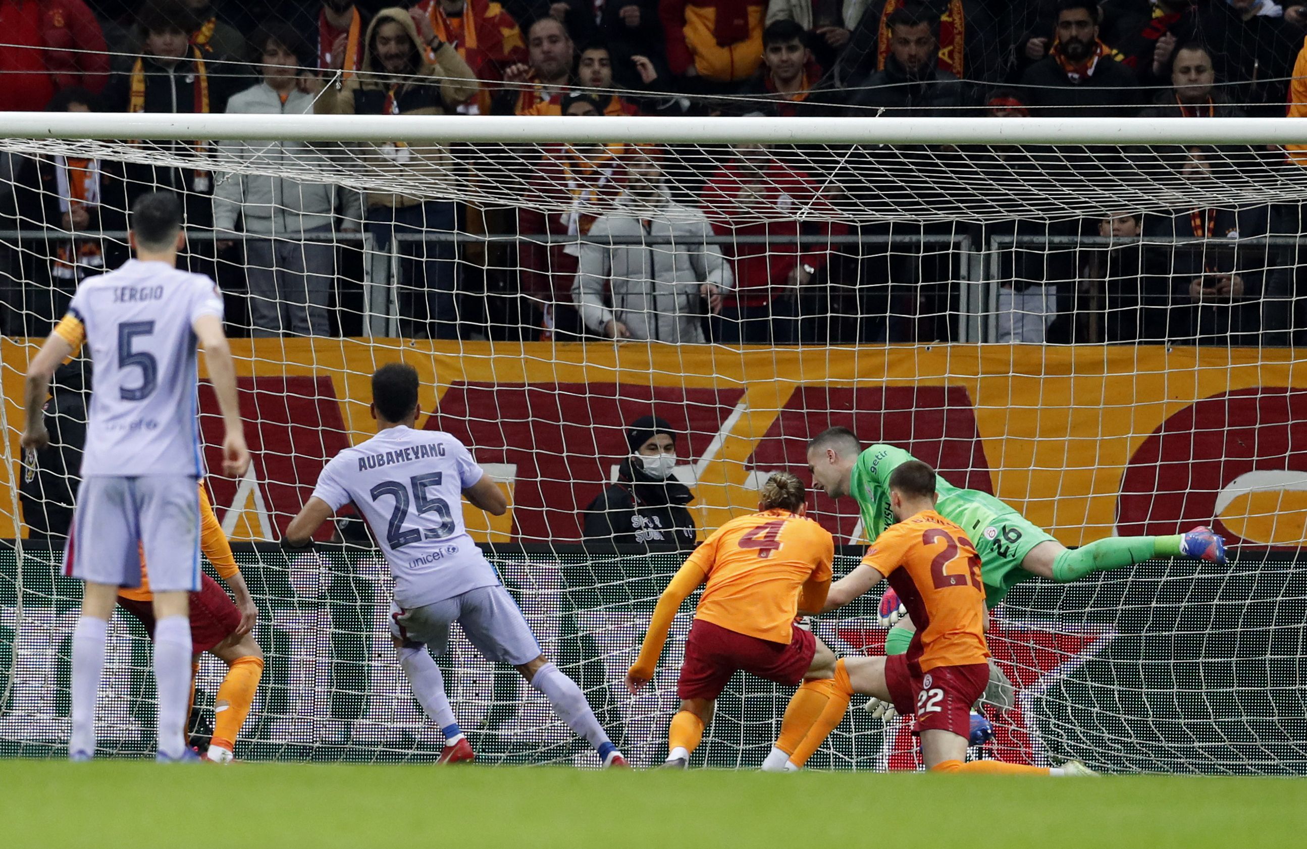 Galatasaray, Barcelona'ya 2-1 mağlup oldu! Galatasaray 1-2 Barcelona