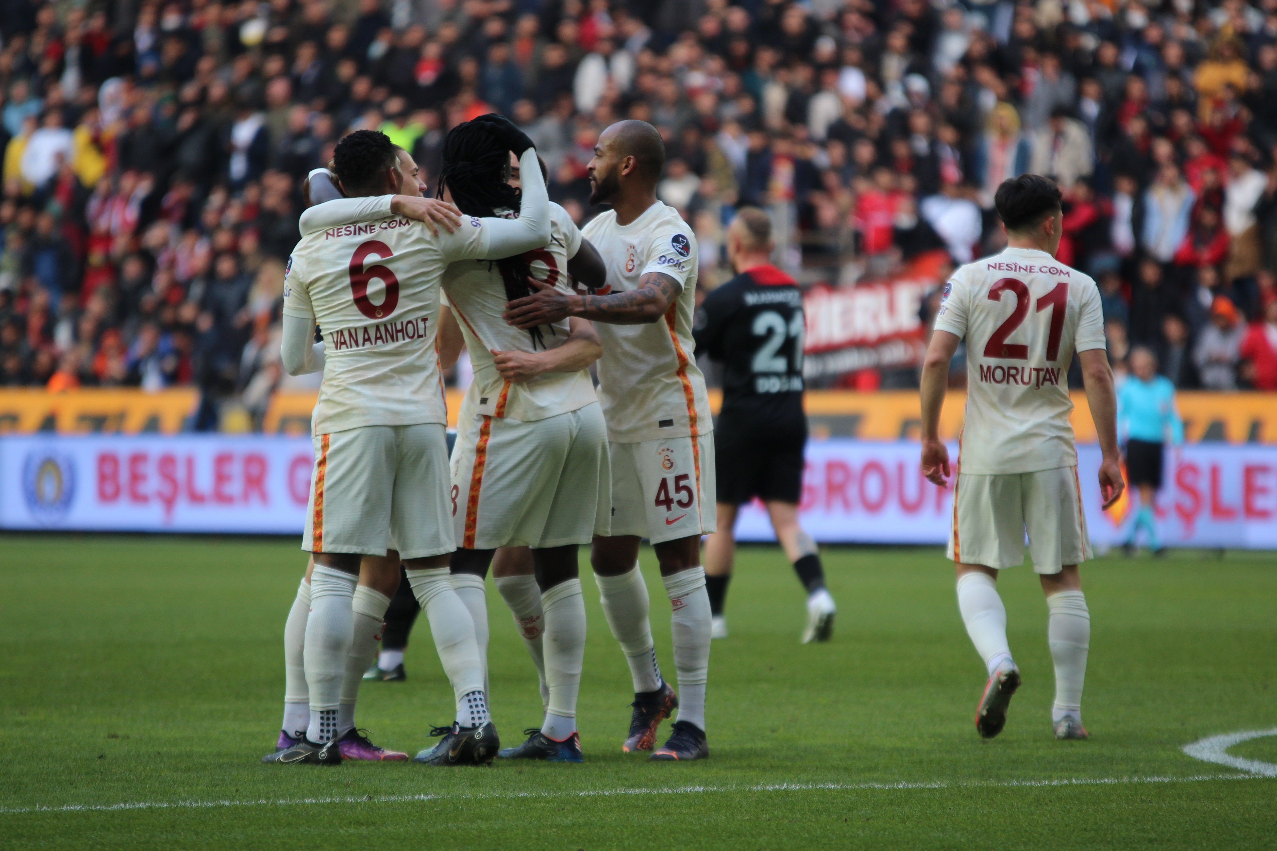 Galatasaray, Gaziantep'te 3 puan bıraktı! Gaziantep FK 3-1 Galatasaray