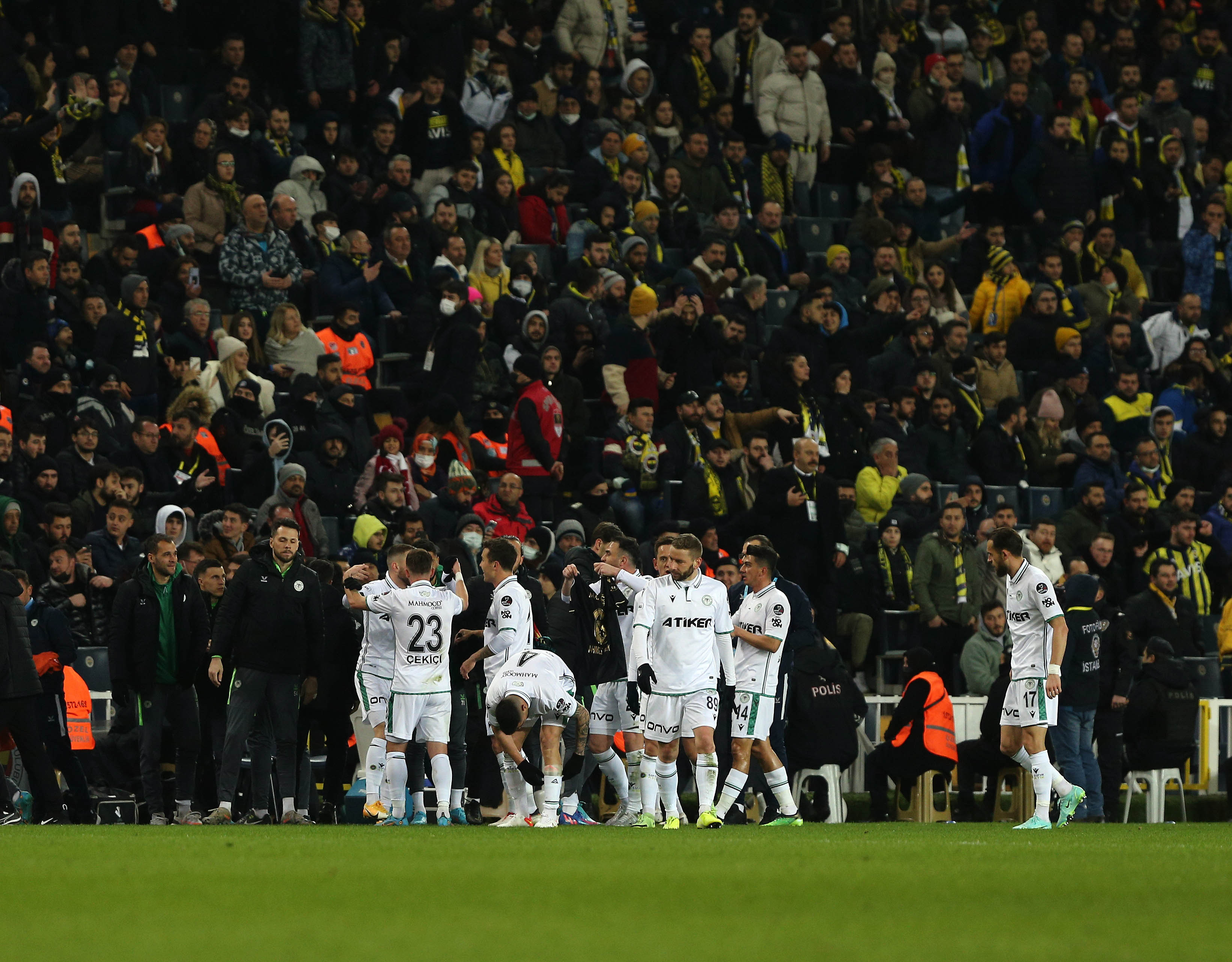 Fenerbahçe geriden gelip kazanmasını bildi! Fenerbahçe 2-1 Konyaspor