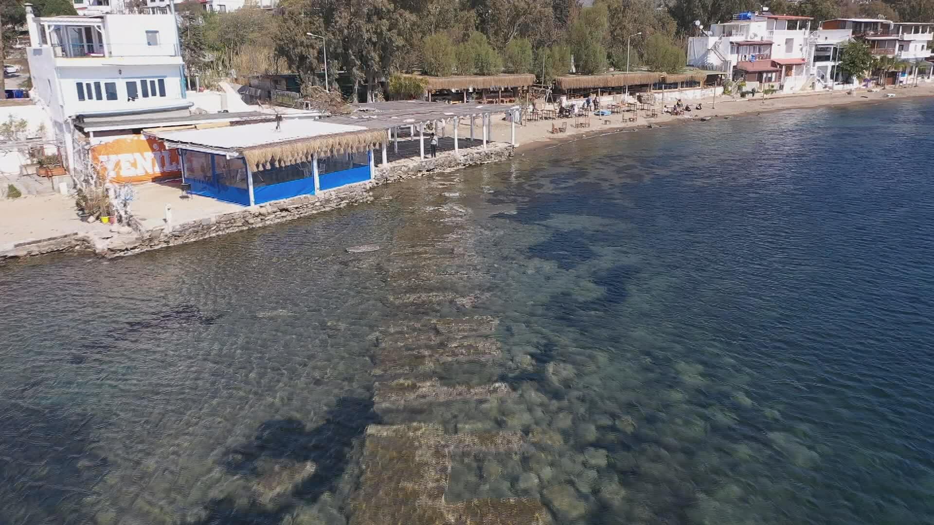 Bodrum'da deniz çekildi, tarihi Kral Yolu ortaya çıktı