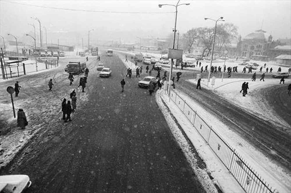 1987 İstanbul kışında neler yaşandı? Tarihe geçen kar fırtınasından çarpıcı fotoğraflar