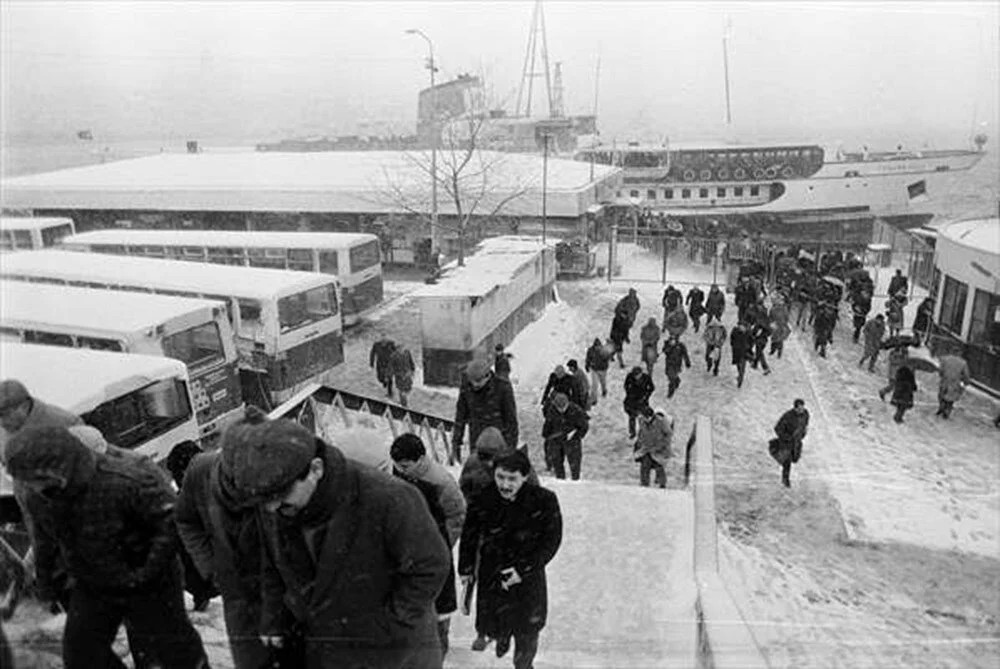 1987 İstanbul kışında neler yaşandı? Tarihe geçen kar fırtınasından çarpıcı fotoğraflar