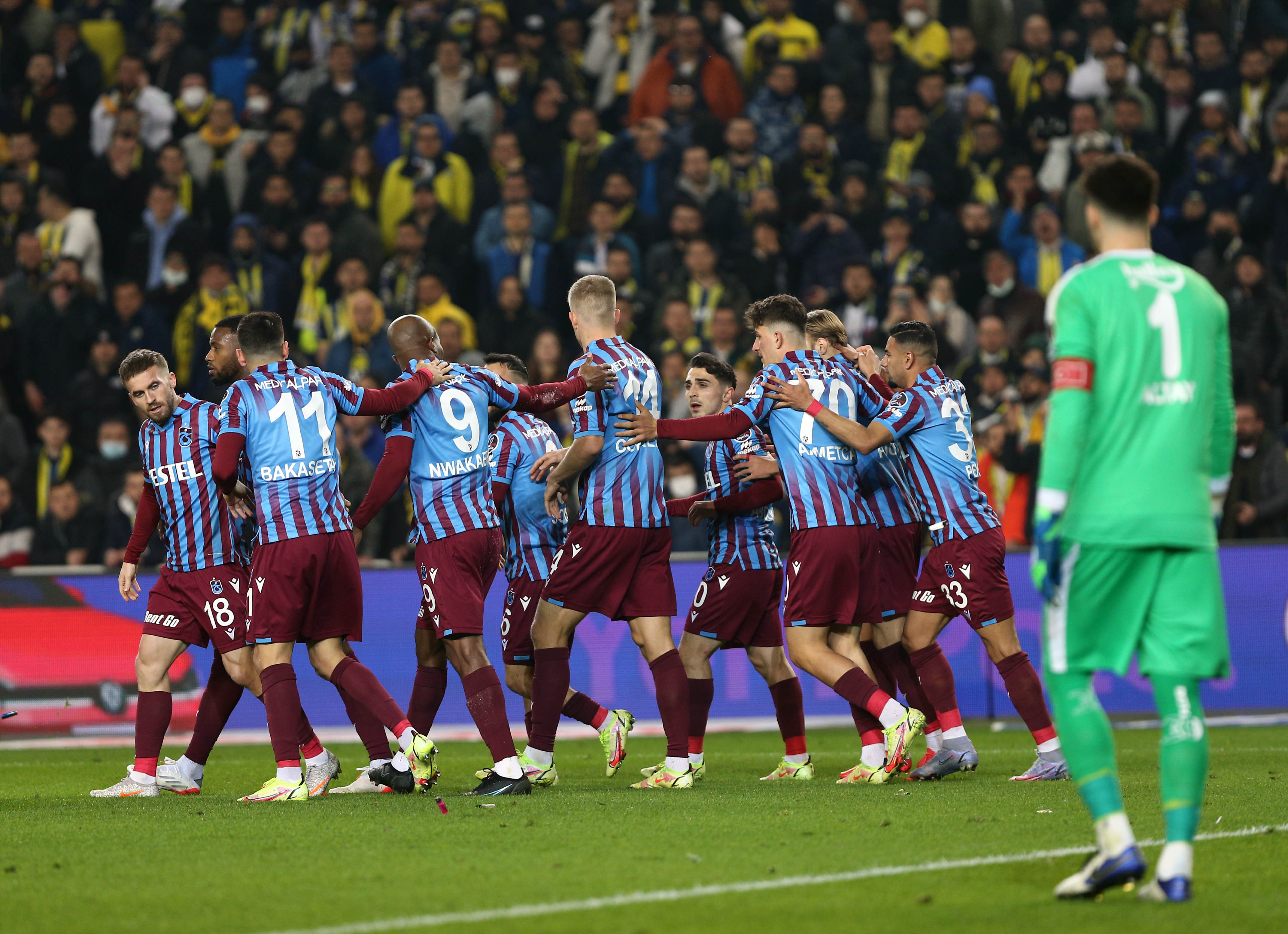 Trabzonspor, Ukrayna ve Rusya'daki futbol gelişmelerini yakından takip ediyor