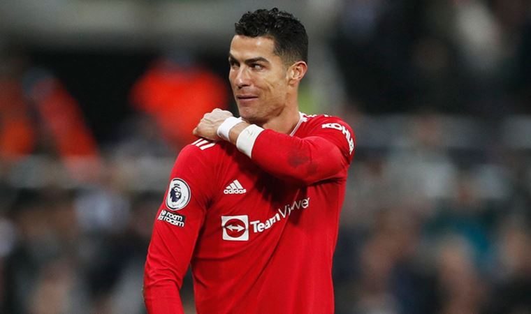 'Cristiano Ronaldo Manchester United'dan ayrılıyor' iddiası