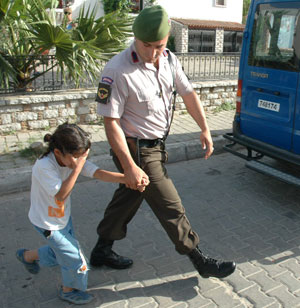 Suça bulaşan çocuklar