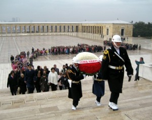 Ata'ya ve toprağa saygı