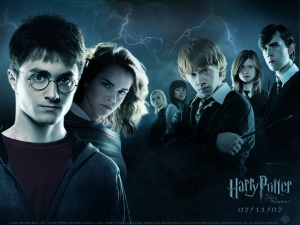 Harry Potter serisinin yazarından yeni kitap