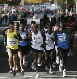 Maratonu bitirdi ve öldü