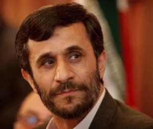 Ekonomistlerden, Ahmedinejad'a uyarı