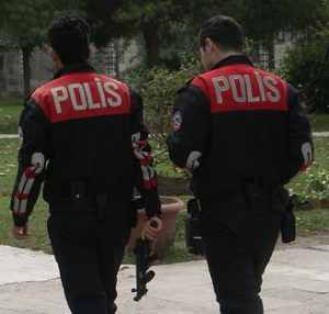 Polis yine 'dur'mayınca vurdu