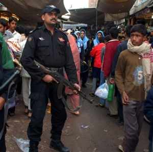 Mumbai saldırılarının 2 şüphelisi yakalandı