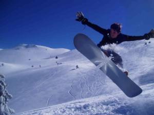 Snowboard tutkunları Uludağ'da buluşacak