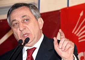 'Hukuk siyasallaştırılıyor'