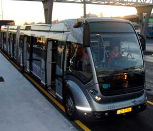 Metrobüs yolu çalışmasında facia